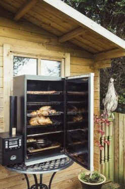 Bradley Digital Smoker 6-Rack / Elektro Räucherofen -Grillzubehörladen 13237 Bradley Digital Raeucherofen