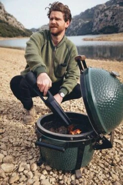 Big Green Egg Looftlighter X - Akkubetriebener Grillanzünder -Grillzubehörladen Big Green Egg Looftlighter X Egg Keramikgrill Lifestyle