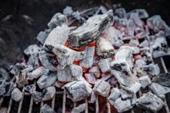 BlackSellig Steakhousekohle / Restaurant Holzkohle 10 Kg -Grillzubehörladen Black Sellig Restaurant Kohle Glutbild