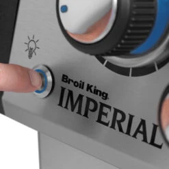 Broil King Imperial S690 XL PRO IR Gasgrill - Modell 2023 -Grillzubehörladen Broil King Gasgrill Imperial Beleuchtung
