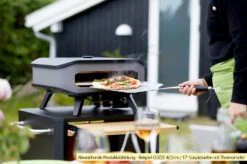 COZZE Pizzaofen Gas 34 Cm (13") Mit Thermometer - Inkl. Pizzastein -Grillzubehörladen Cozze Gas Pizzaofen Lifestyle