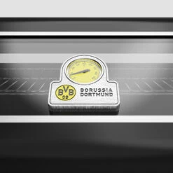 Grillfürst G750G Borussia Dortmund Edition 7-Brenner Doppelkammer - Gasgrill Mit Hochtemperaturbrenner, Seitenkocher, Heckbrenner Und Gusseisen Roste -Grillzubehörladen Grillfuerst BVB Grill Deckelthermometer gelb web