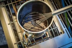 Grillfürst G750E 7-Brenner Doppelkammer - Gasgrill Mit Hochtemperaturbrenner, Seitenkocher, Heckbrenner Und Edelstahl Rosten 35 Grillfürst G750E 7-Brenner Doppelkammer - Gasgrill Mit Hochtemperaturbrenner, Seitenkocher, Heckbrenner Und Edelstahl Rosten -Grillzubehörladen Grillfuerst Gasgrill G750G Seitenbrenner Topf