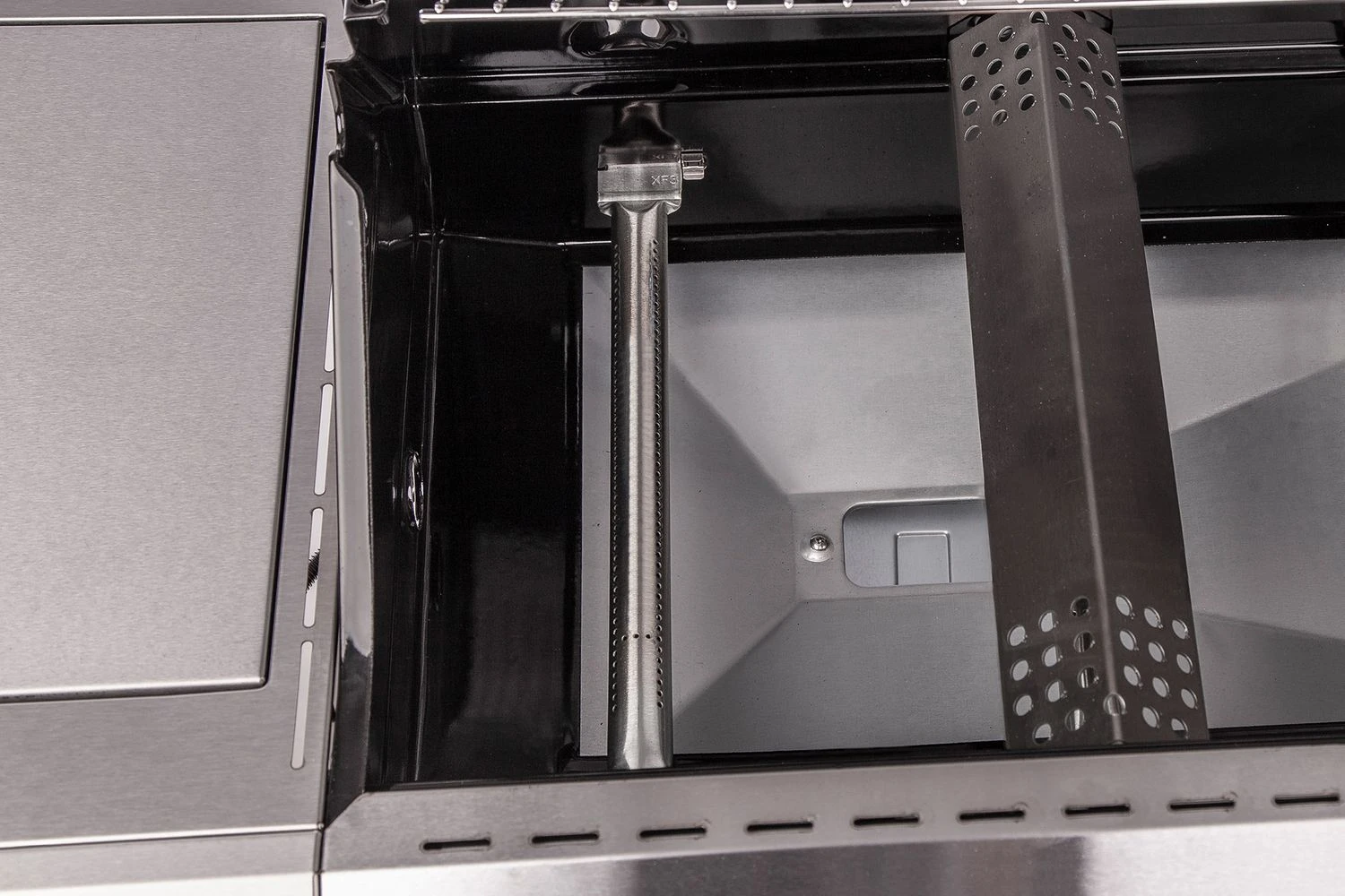 Grillfürst G750E 7-Brenner Doppelkammer - Gasgrill Mit Hochtemperaturbrenner, Seitenkocher, Heckbrenner Und Edelstahl Rosten 7 Grillfürst G750E 7-Brenner Doppelkammer - Gasgrill Mit Hochtemperaturbrenner, Seitenkocher, Heckbrenner Und Edelstahl Rosten – Bild 7