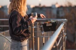 Knister Gasgrill - Ausziehbarer Kompaktgrill -Grillzubehörladen Knister Gasgrill Balkongelaender