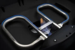 Napoleon Phantom TravelQ PRO285X Kompakt Gasgrill, Mattschwarz - Mit Klappbarem Wagen Inkl. Warmhalterost - Modell 2023 -Grillzubehörladen Napoleon Phantom TravelQ PRO285X Edelstahlbrenner