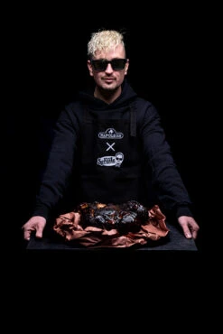 Napoleon Freestyle 425 Gasgrill - Mit Sizzle Zone - Limited Robin Schulz Barbecue Edition - Inkl. Mega Zubehörpaket -Grillzubehörladen Robs Barbecue Napoleon Freestyle 425