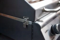 Grillfürst G201E 2-Brenner Gasgrill Portabel V2 - Campinggrill / Balkongrill 50mbar -Grillzubehörladen grillfuerst g201 verschluss 2